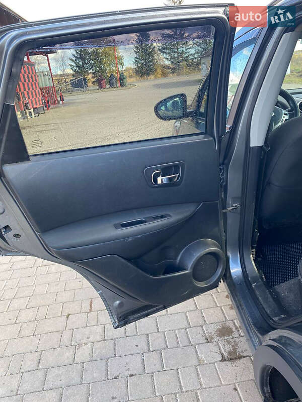 Внедорожник / Кроссовер Nissan Qashqai 2012 в Отынии фото 12 Внедорожник / Кроссовер Nissan Qashqai 2012 в Отынии