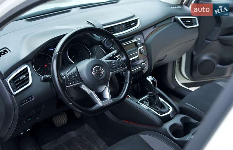 Внедорожник / Кроссовер Nissan Qashqai 2018 в Киеве