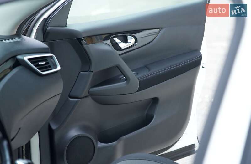 Внедорожник / Кроссовер Nissan Qashqai 2018 в Киеве