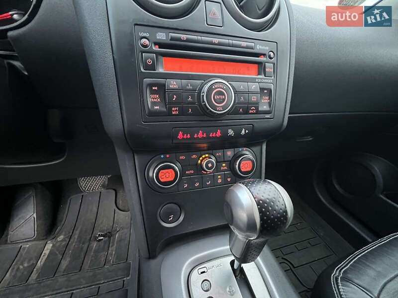 Позашляховик / Кросовер Nissan Qashqai 2008 в Києві фото 13 Позашляховик / Кросовер Nissan Qashqai 2008 в Києві