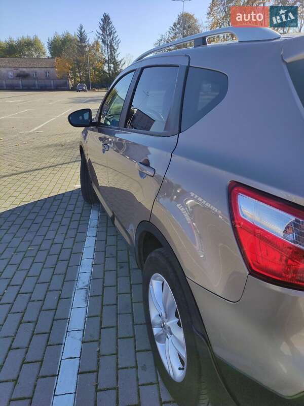Внедорожник / Кроссовер Nissan Qashqai 2012 в Тернополе фото 3 Внедорожник / Кроссовер Nissan Qashqai 2012 в Тернополе