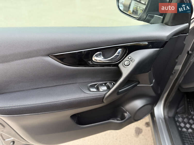 Внедорожник / Кроссовер Nissan Qashqai 2014 в Дубно