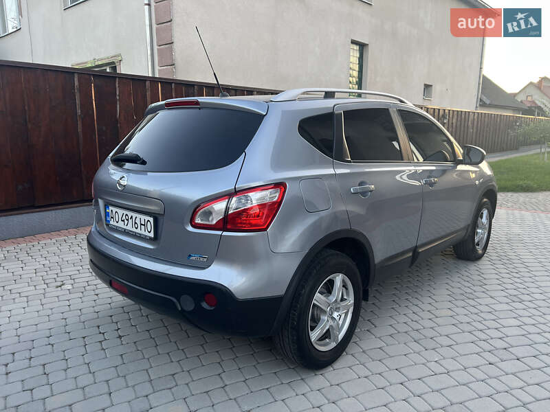 Внедорожник / Кроссовер Nissan Qashqai 2010 в Мукачево