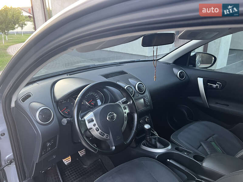 Внедорожник / Кроссовер Nissan Qashqai 2010 в Мукачево