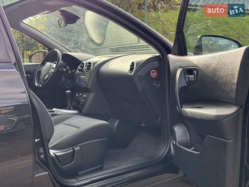 Внедорожник / Кроссовер Nissan Qashqai 2011 в Косове