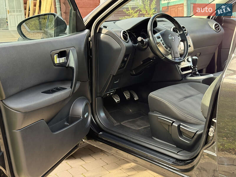 Внедорожник / Кроссовер Nissan Qashqai 2011 в Косове