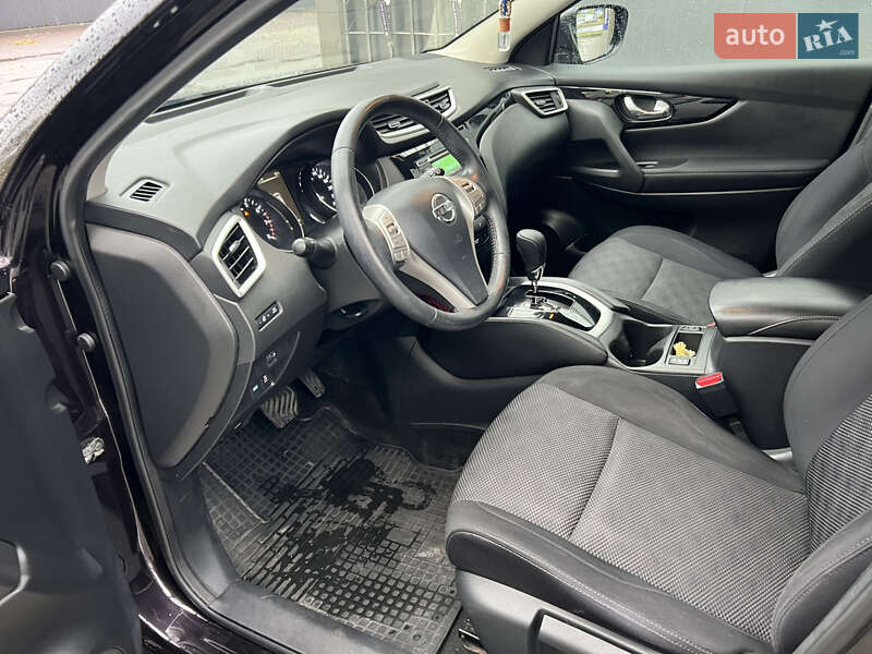 Внедорожник / Кроссовер Nissan Qashqai 2017 в Днепре