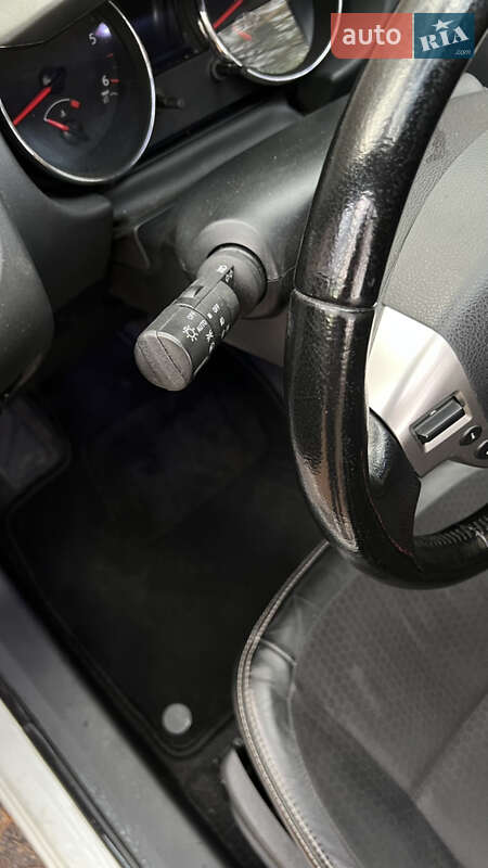 Внедорожник / Кроссовер Nissan Qashqai 2013 в Решетиловке фото 21 Внедорожник / Кроссовер Nissan Qashqai 2013 в Решетиловке