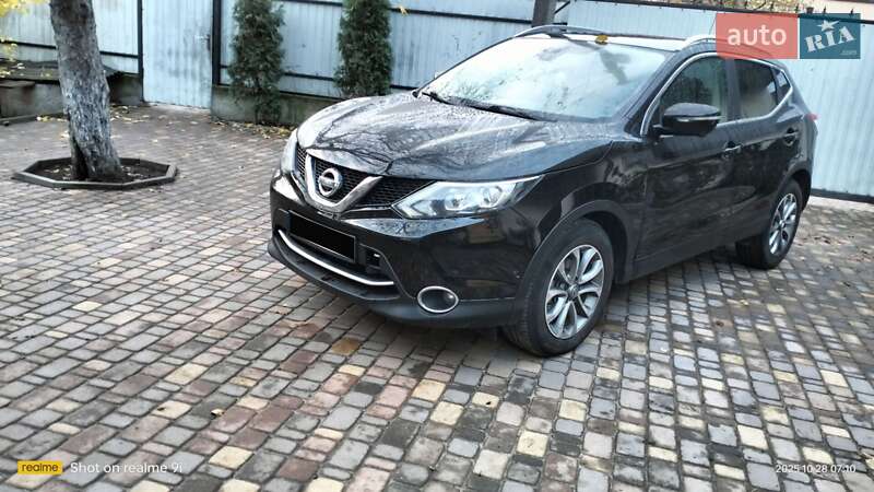 Внедорожник / Кроссовер Nissan Qashqai 2015 в Житомире