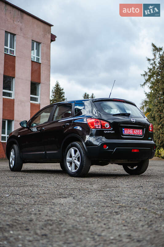 Внедорожник / Кроссовер Nissan Qashqai 2010 в Бурштыне фото 12 Внедорожник / Кроссовер Nissan Qashqai 2010 в Бурштыне