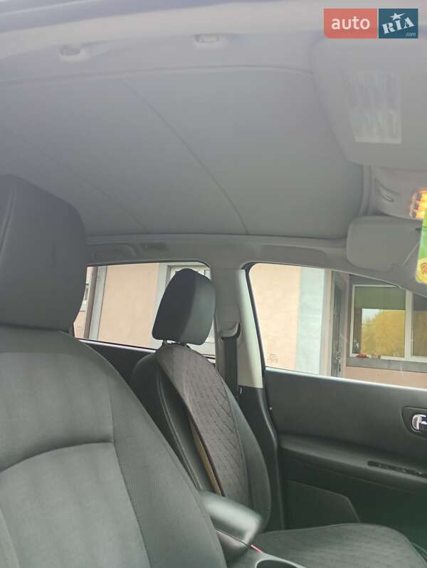 Позашляховик / Кросовер Nissan Qashqai 2010 в Переяславі