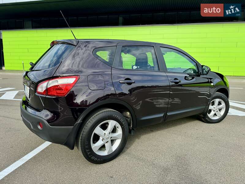 Внедорожник / Кроссовер Nissan Qashqai 2013 в Киеве