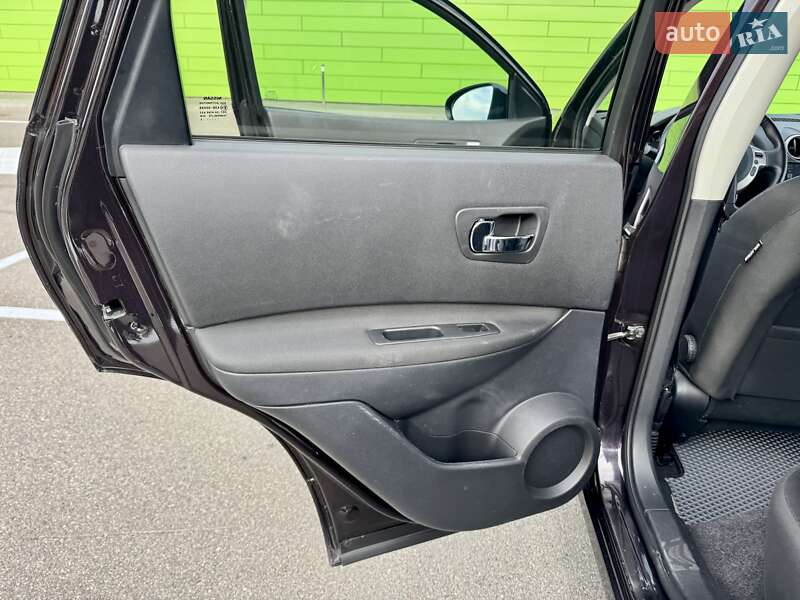 Внедорожник / Кроссовер Nissan Qashqai 2013 в Киеве