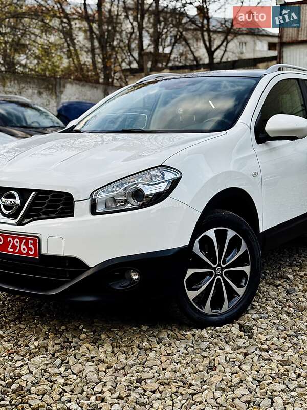 Внедорожник / Кроссовер Nissan Qashqai 2012 в Стрые