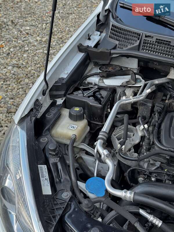 Внедорожник / Кроссовер Nissan Qashqai 2012 в Стрые