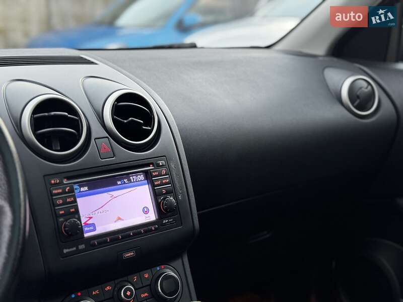 Внедорожник / Кроссовер Nissan Qashqai 2012 в Стрые