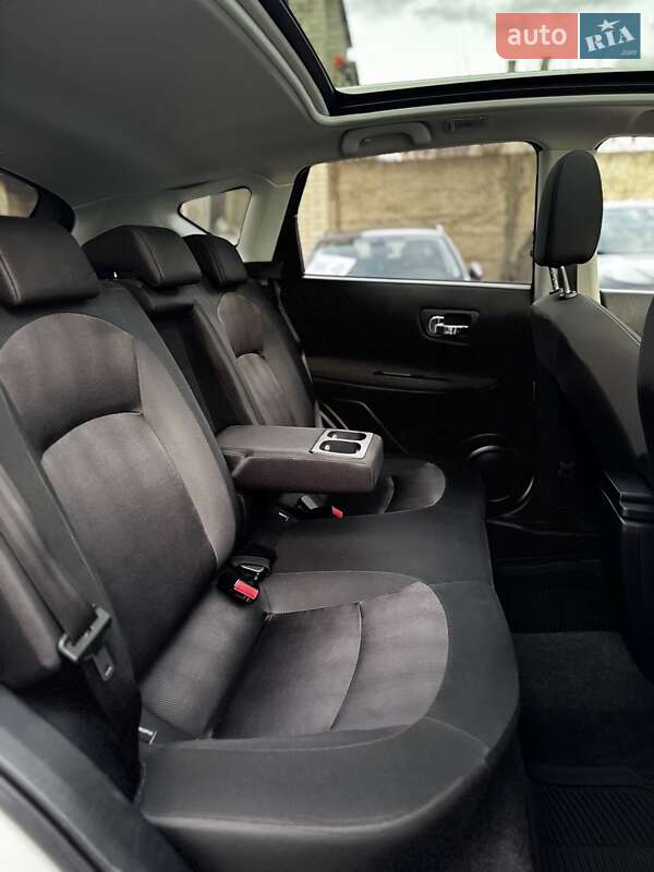 Внедорожник / Кроссовер Nissan Qashqai 2012 в Стрые