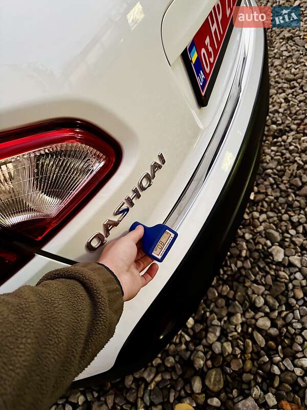 Внедорожник / Кроссовер Nissan Qashqai 2012 в Стрые