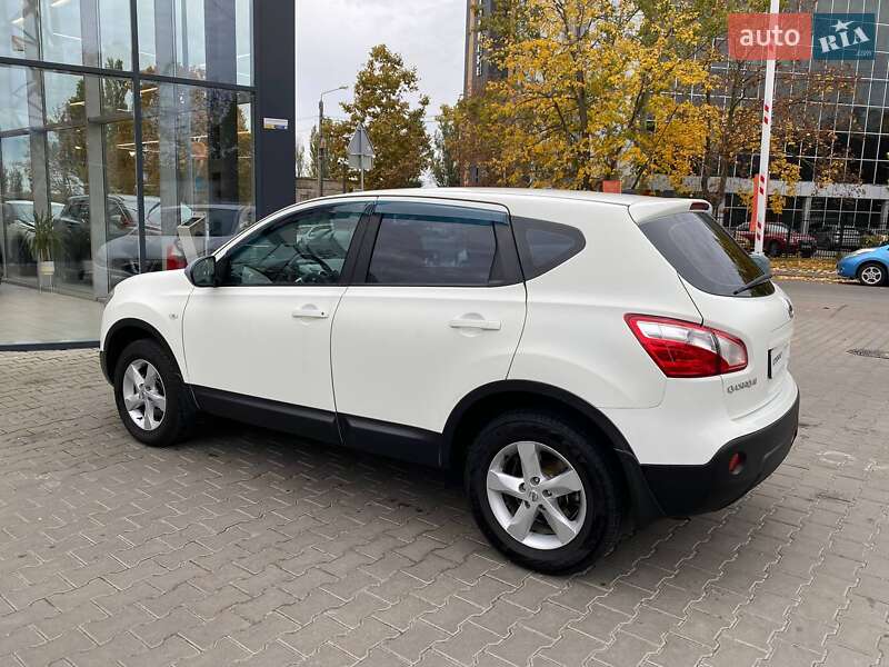 Позашляховик / Кросовер Nissan Qashqai 2011 в Одесі