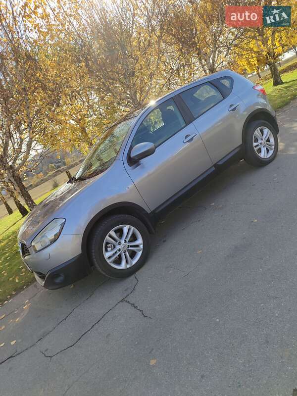 Внедорожник / Кроссовер Nissan Qashqai 2011 в Запорожье