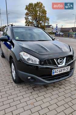 Внедорожник / Кроссовер Nissan Qashqai 2011 в Хусте