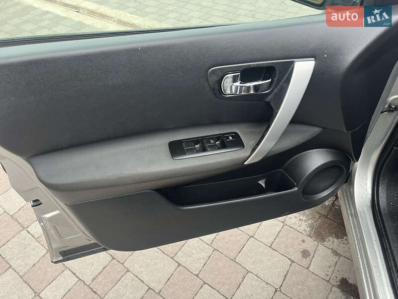 Позашляховик / Кросовер Nissan Qashqai 2008 в Сарнах