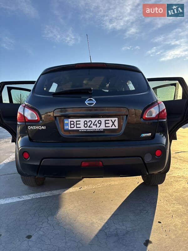 Внедорожник / Кроссовер Nissan Qashqai 2011 в Первомайске