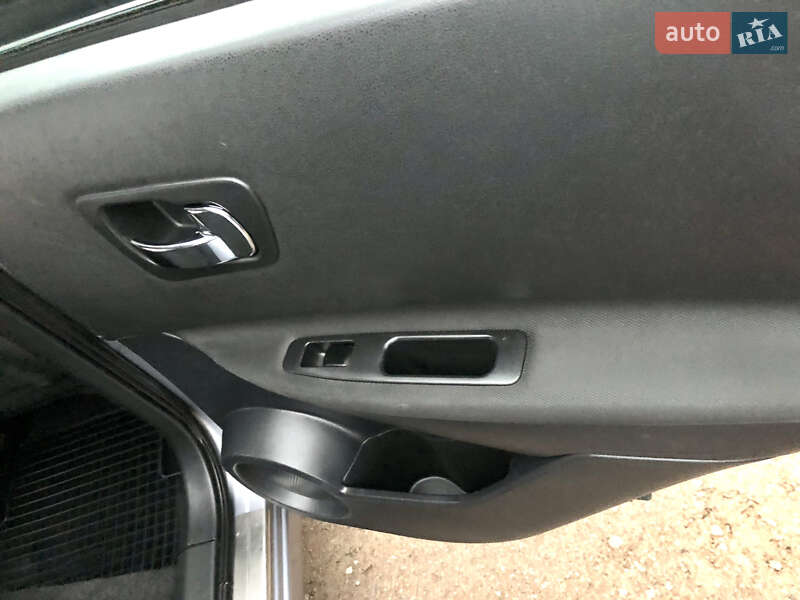 Внедорожник / Кроссовер Nissan Qashqai 2011 в Коростене фото 46 Внедорожник / Кроссовер Nissan Qashqai 2011 в Коростене