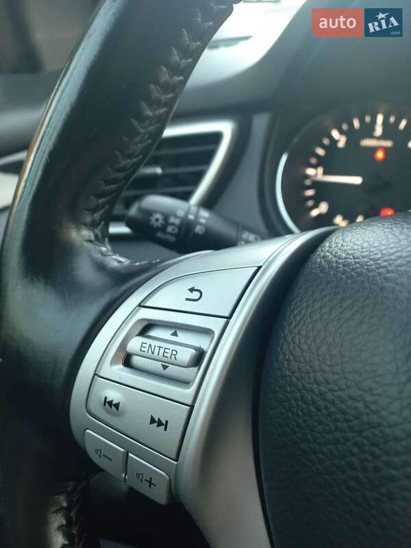 Позашляховик / Кросовер Nissan Qashqai 2015 в Тернополі фото 31 Позашляховик / Кросовер Nissan Qashqai 2015 в Тернополі