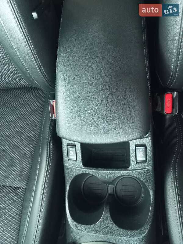 Позашляховик / Кросовер Nissan Qashqai 2015 в Тернополі фото 45 Позашляховик / Кросовер Nissan Qashqai 2015 в Тернополі