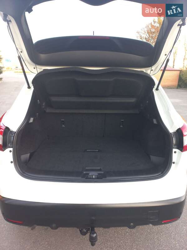 Позашляховик / Кросовер Nissan Qashqai 2015 в Тернополі фото 50 Позашляховик / Кросовер Nissan Qashqai 2015 в Тернополі