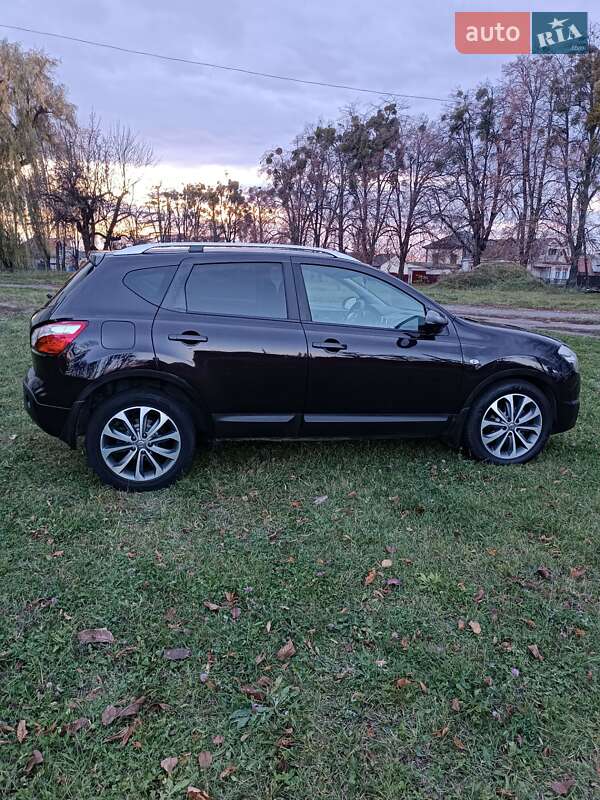 Позашляховик / Кросовер Nissan Qashqai 2010 в Вінниці