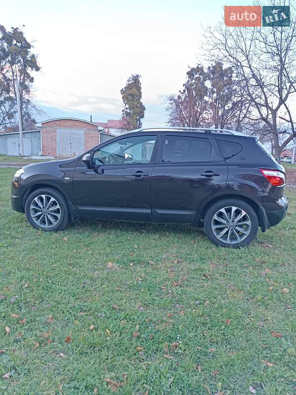 Позашляховик / Кросовер Nissan Qashqai 2010 в Вінниці