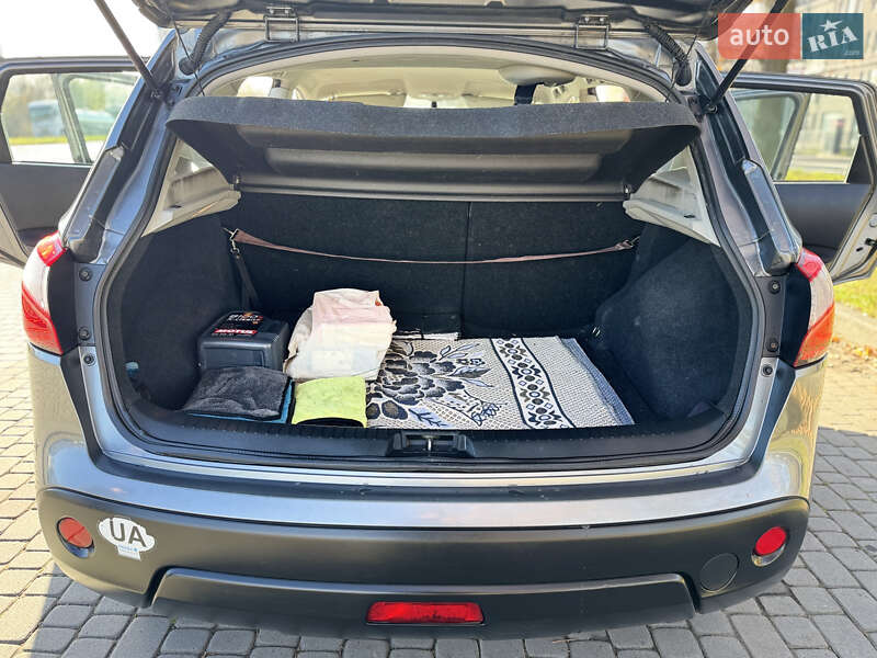 Внедорожник / Кроссовер Nissan Qashqai 2012 в Львове