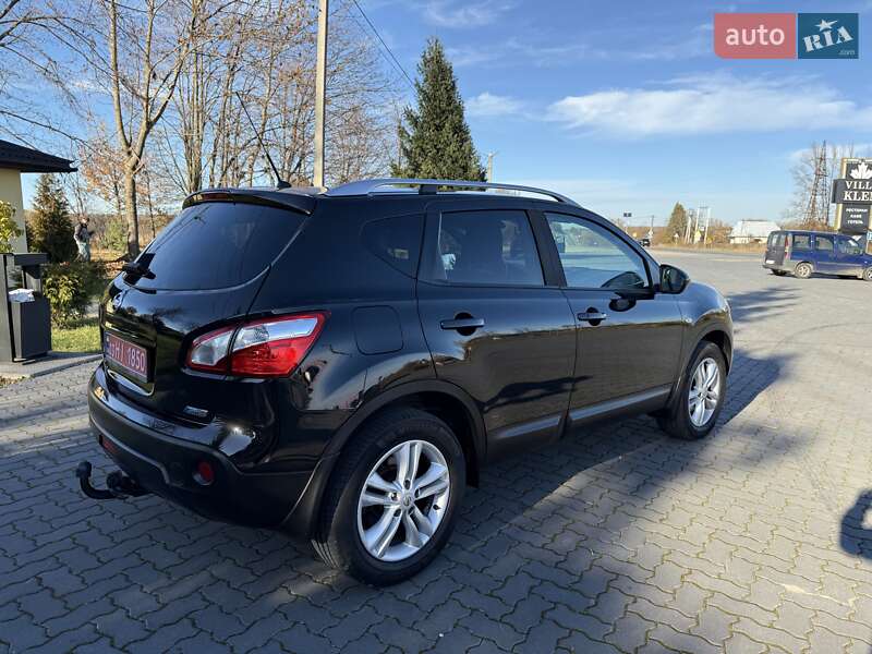 Позашляховик / Кросовер Nissan Qashqai 2011 в Коломиї