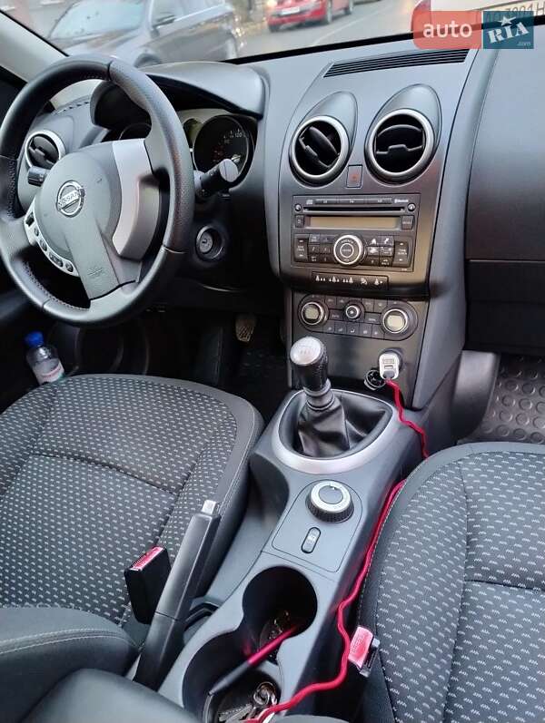 Внедорожник / Кроссовер Nissan Qashqai 2007 в Ужгороде фото 6 Внедорожник / Кроссовер Nissan Qashqai 2007 в Ужгороде