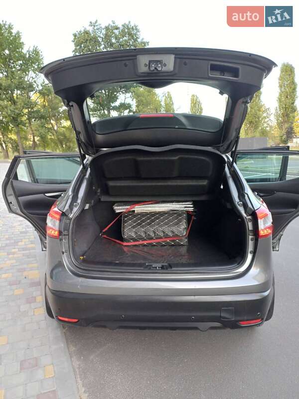 Внедорожник / Кроссовер Nissan Qashqai 2014 в Чернигове