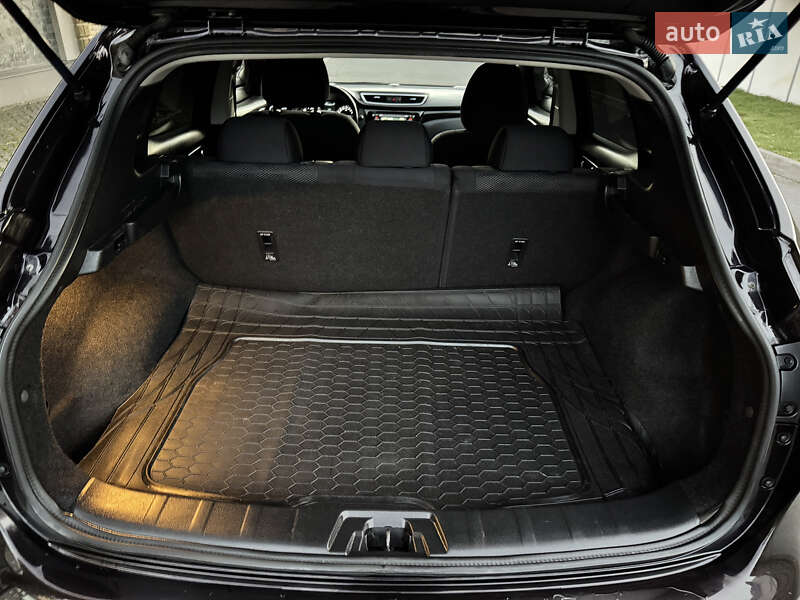 Внедорожник / Кроссовер Nissan Qashqai 2017 в Ровно фото 21 Внедорожник / Кроссовер Nissan Qashqai 2017 в Ровно