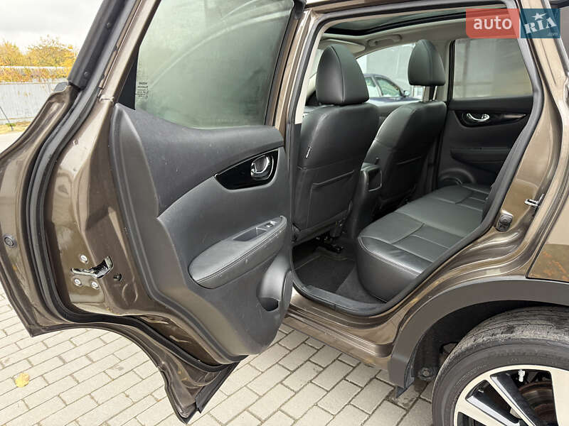 Внедорожник / Кроссовер Nissan Qashqai 2015 в Кременце