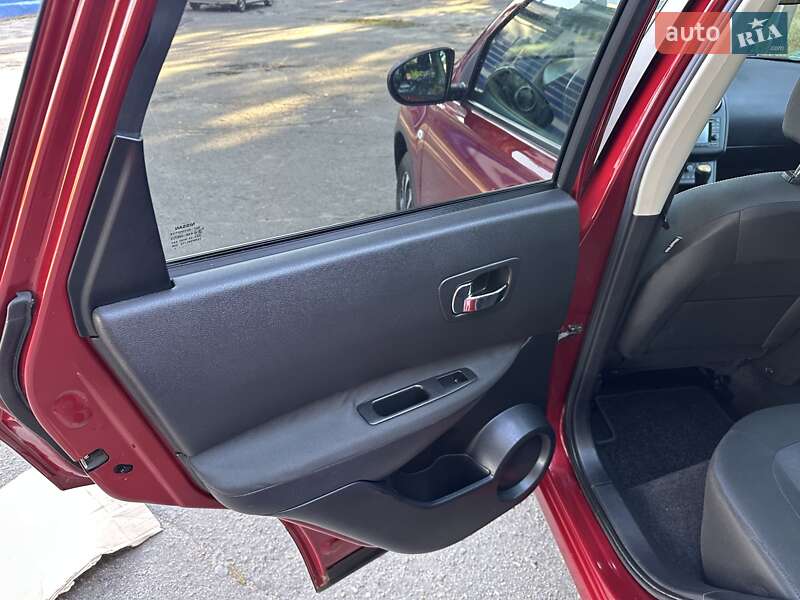 Внедорожник / Кроссовер Nissan Qashqai 2011 в Лебедине фото 26 Внедорожник / Кроссовер Nissan Qashqai 2011 в Лебедине