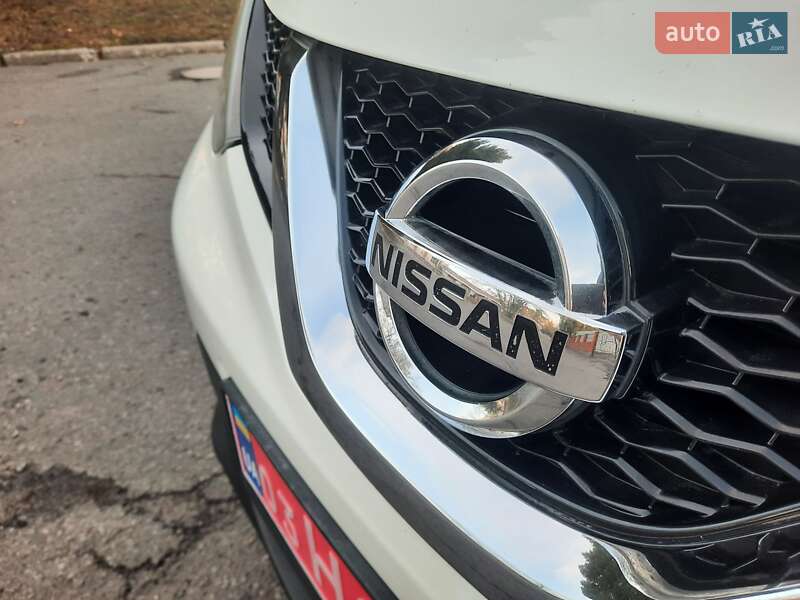 Внедорожник / Кроссовер Nissan Qashqai 2014 в Полтаве