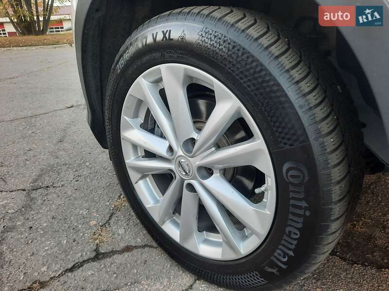 Внедорожник / Кроссовер Nissan Qashqai 2014 в Полтаве