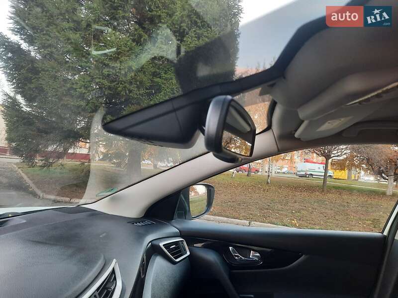 Внедорожник / Кроссовер Nissan Qashqai 2014 в Полтаве