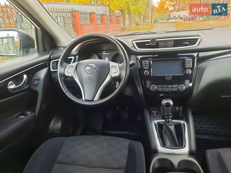 Внедорожник / Кроссовер Nissan Qashqai 2014 в Полтаве