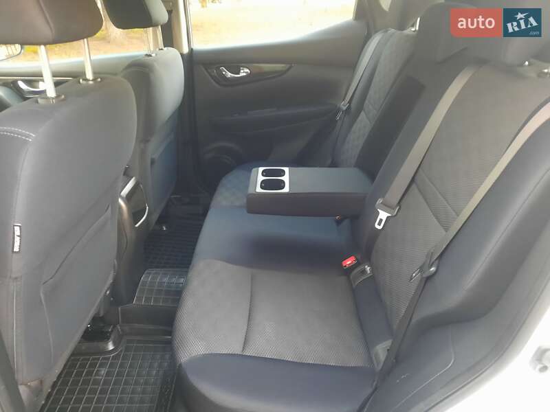 Внедорожник / Кроссовер Nissan Qashqai 2014 в Полтаве