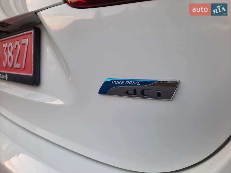 Внедорожник / Кроссовер Nissan Qashqai 2014 в Полтаве