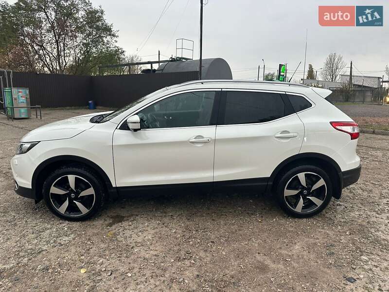Внедорожник / Кроссовер Nissan Qashqai 2017 в Нововолынске