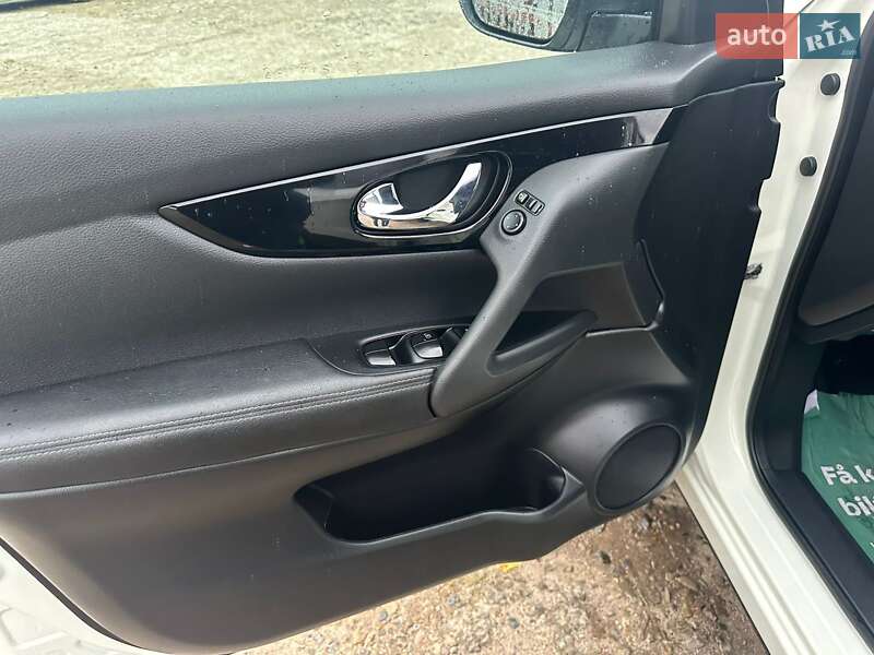 Внедорожник / Кроссовер Nissan Qashqai 2017 в Нововолынске