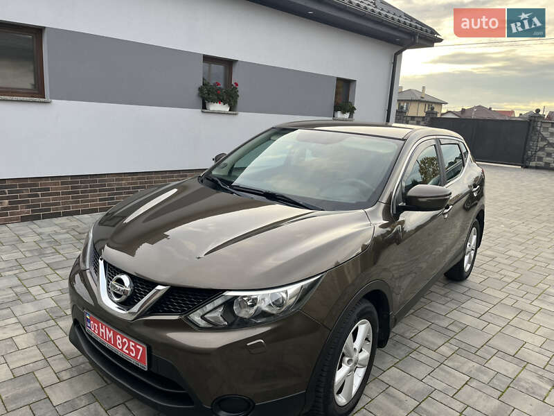 Внедорожник / Кроссовер Nissan Qashqai 2014 в Ровно