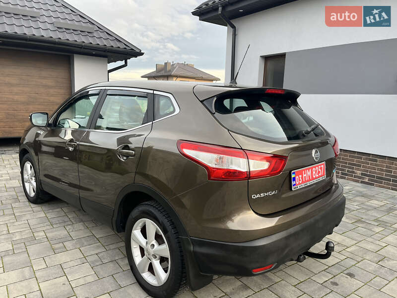 Внедорожник / Кроссовер Nissan Qashqai 2014 в Ровно